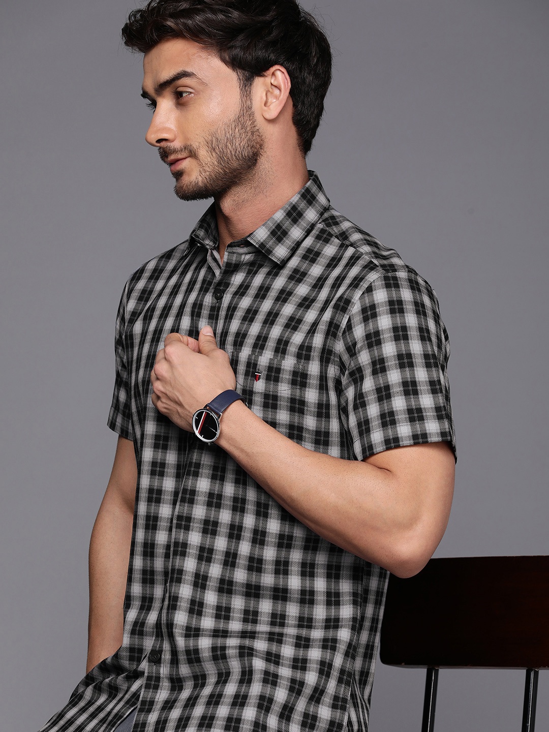 

Louis Philippe Sport Slim Fit Gingham Checked Pure Cotton Casual Shirt, Black