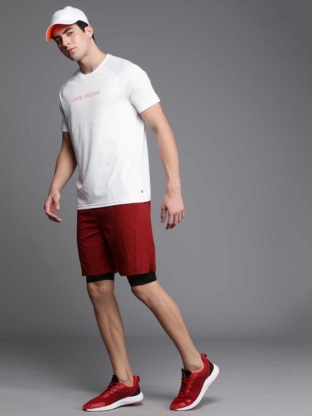 

Louis Philippe ATHPLAY Men Brand Logo Printed Slim Fit T-shirt, White