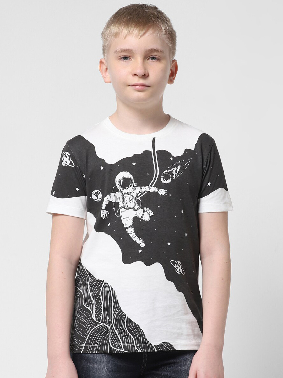 

Jack & Jones Junior Boys Graphic Printed Pure Cotton Slim Fit T-shirt, White