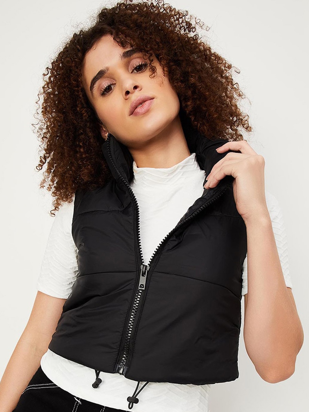 

max Stand Collar Padded Jacket With Zip Detail, Black