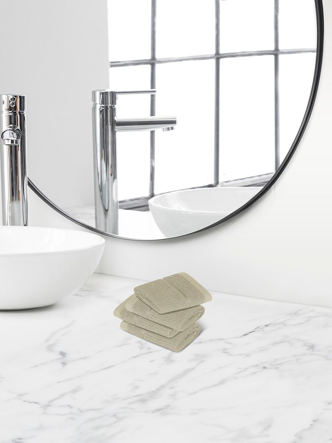 

Himeya White 4-Pieces 300 GSM Cotton Face Towels