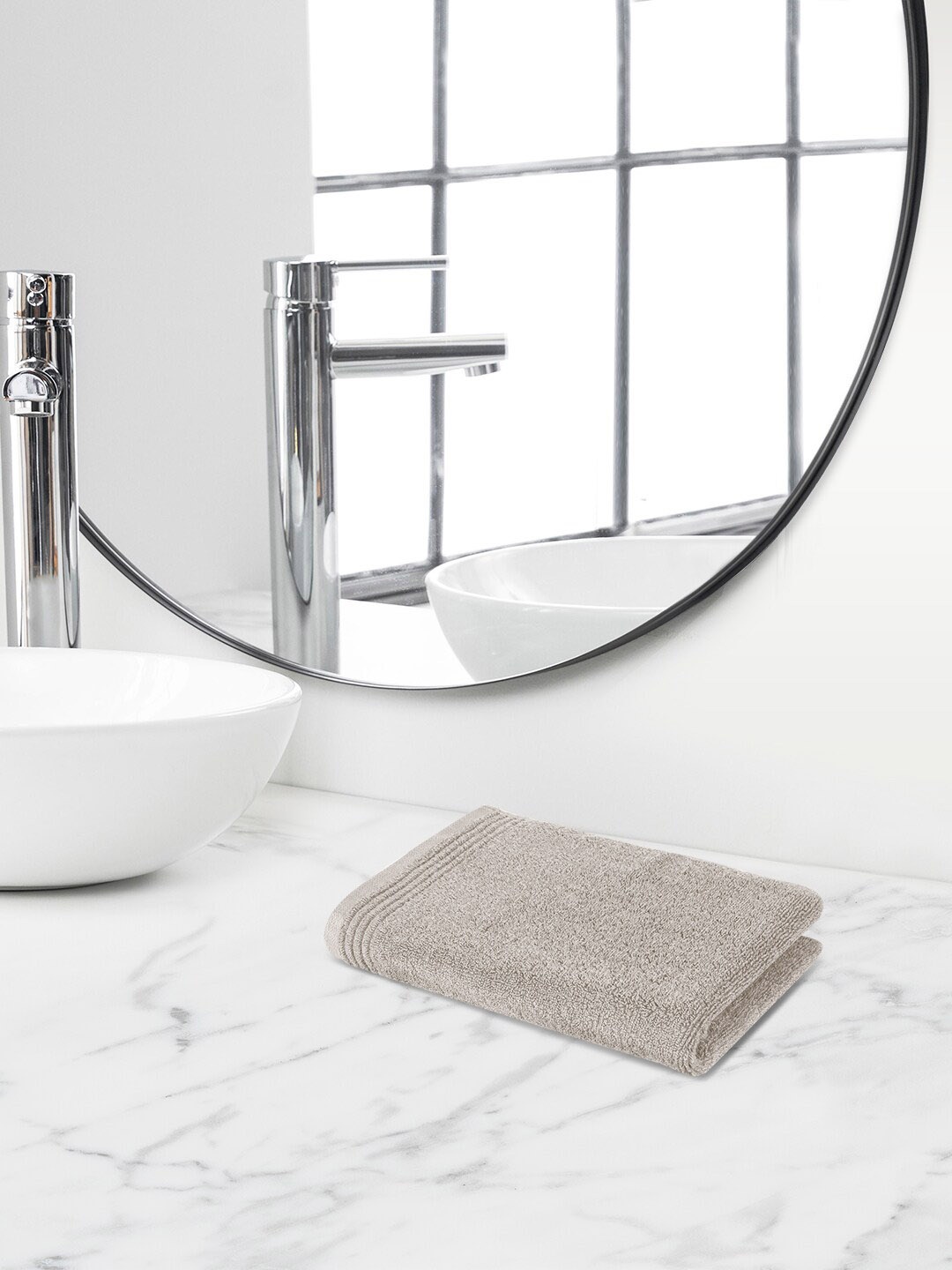 

Himeya Beige-Colored Terry Cotton 600 GSM Hand Towel