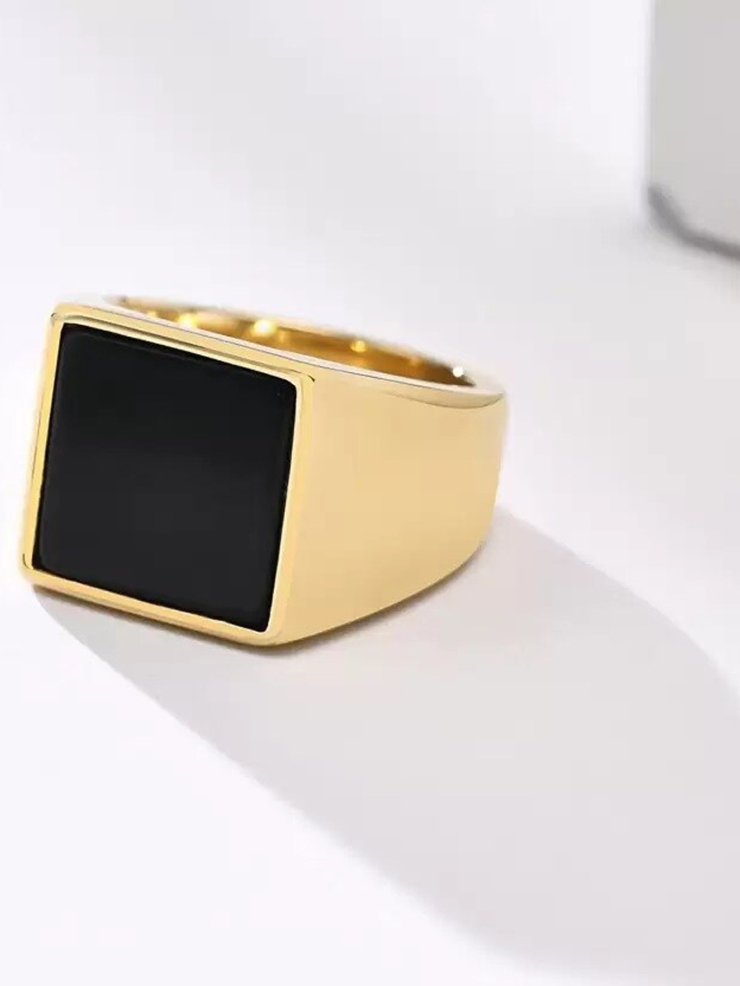 

VIEN Men Gold-Plated Stainless Steel Ring