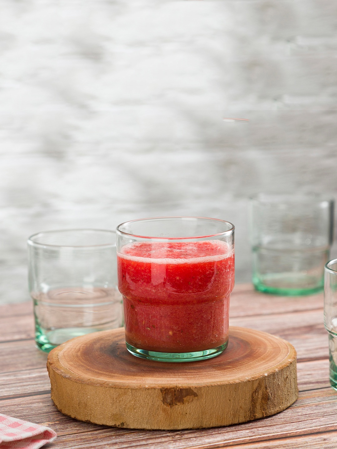 

Pasabahce 4 Pcs Transparent & Green Water Glasses - 300 ML Each