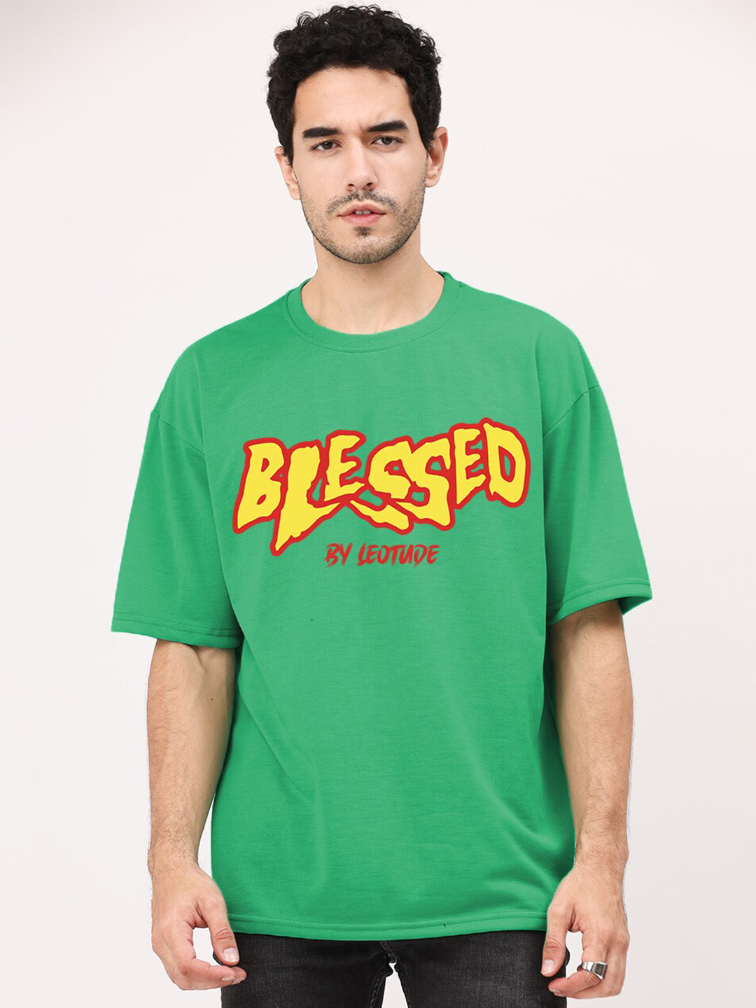 

Leotude Men Green Typography Printed Applique T-shirt