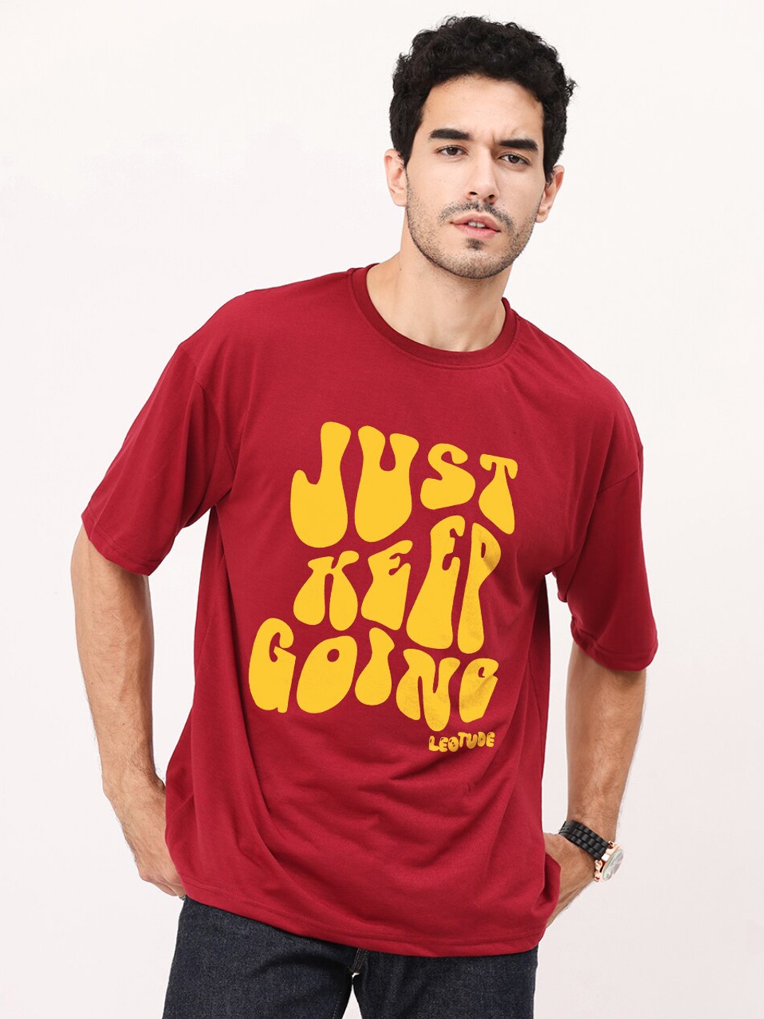 

Leotude Men Maroon Typography Printed Applique T-shirt