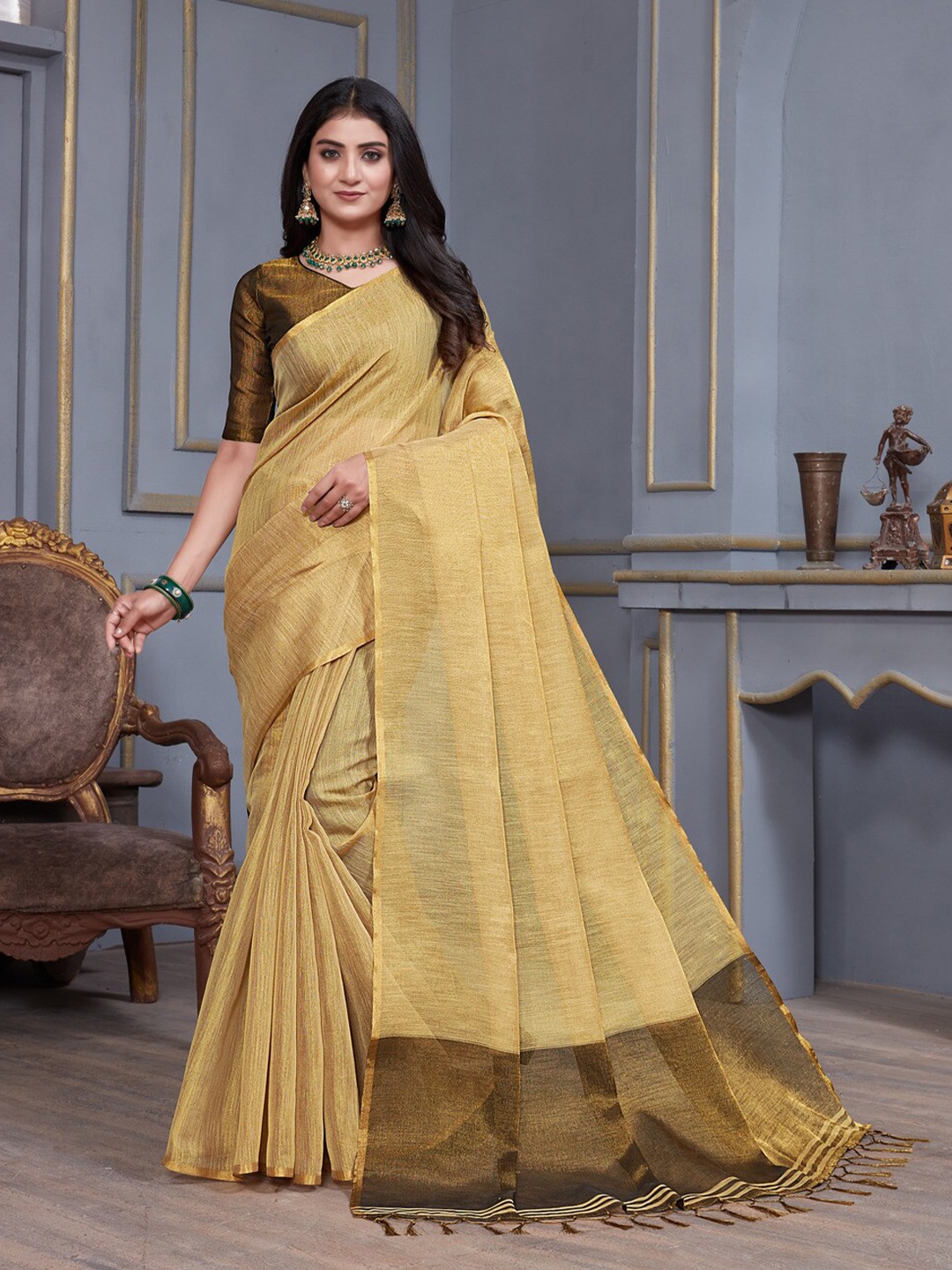 

GAJARAI Zari Linen Blend Saree, Beige