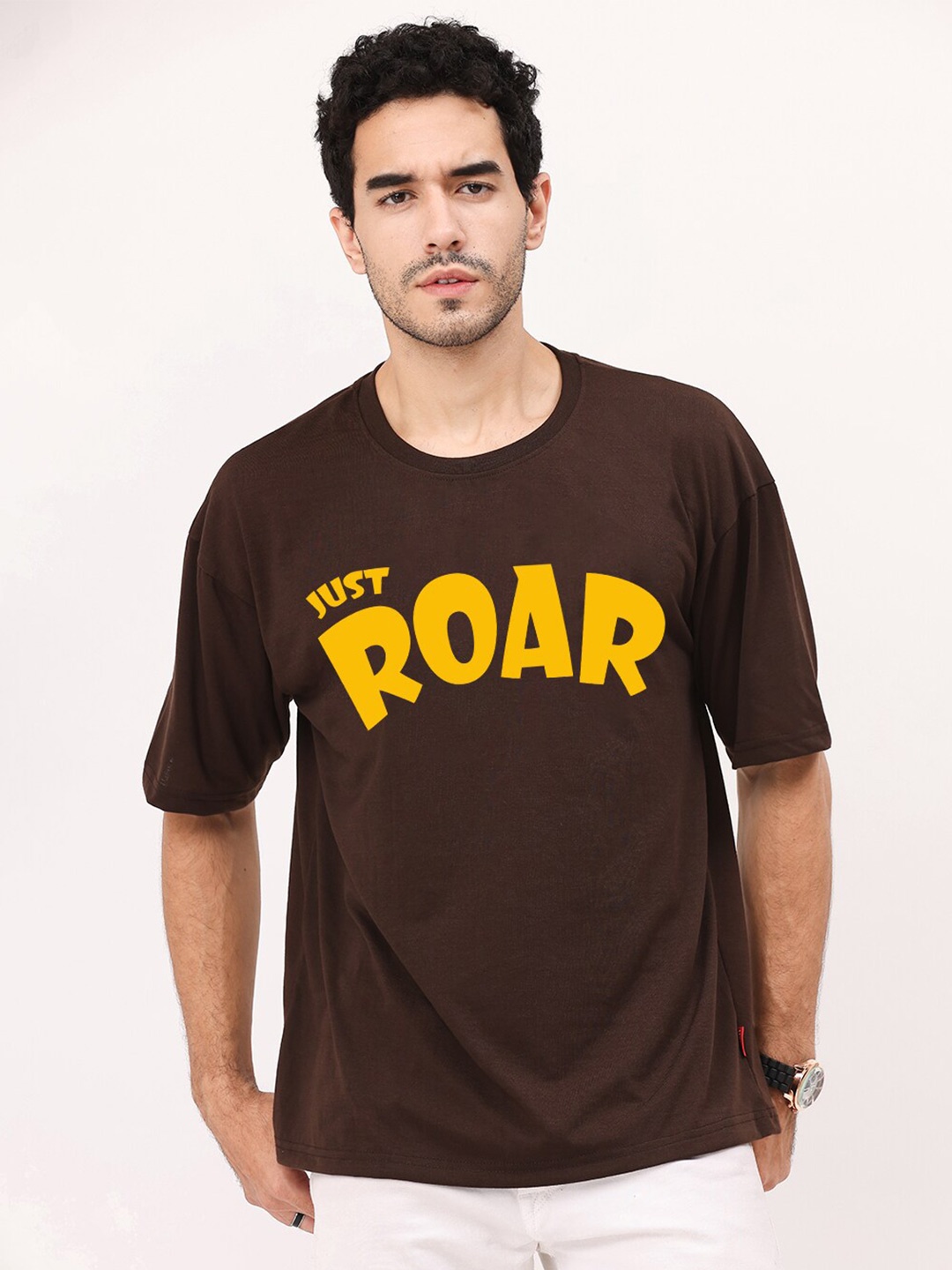 

Leotude Men Brown Typography Printed Applique T-shirt