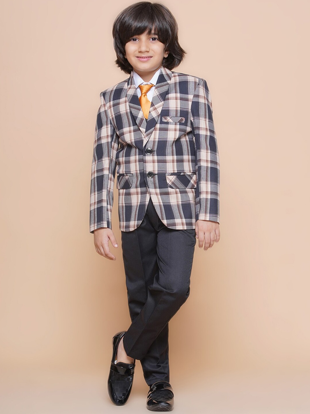 

Aj DEZInES Boys Checked Single Breasted 5 Pieces Suit Set, Beige