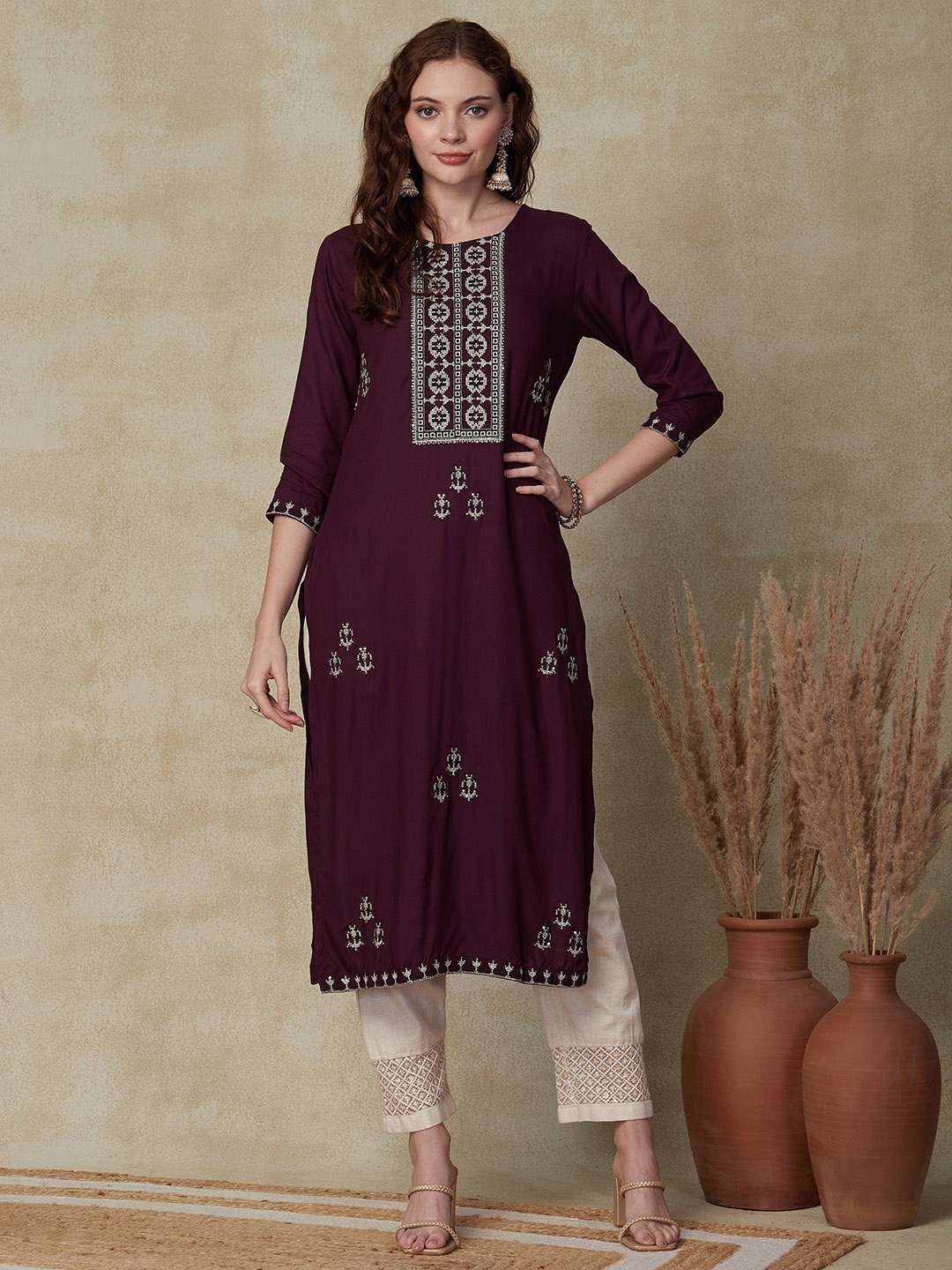 

FASHOR Sequin Embroidered Kurta, Burgundy