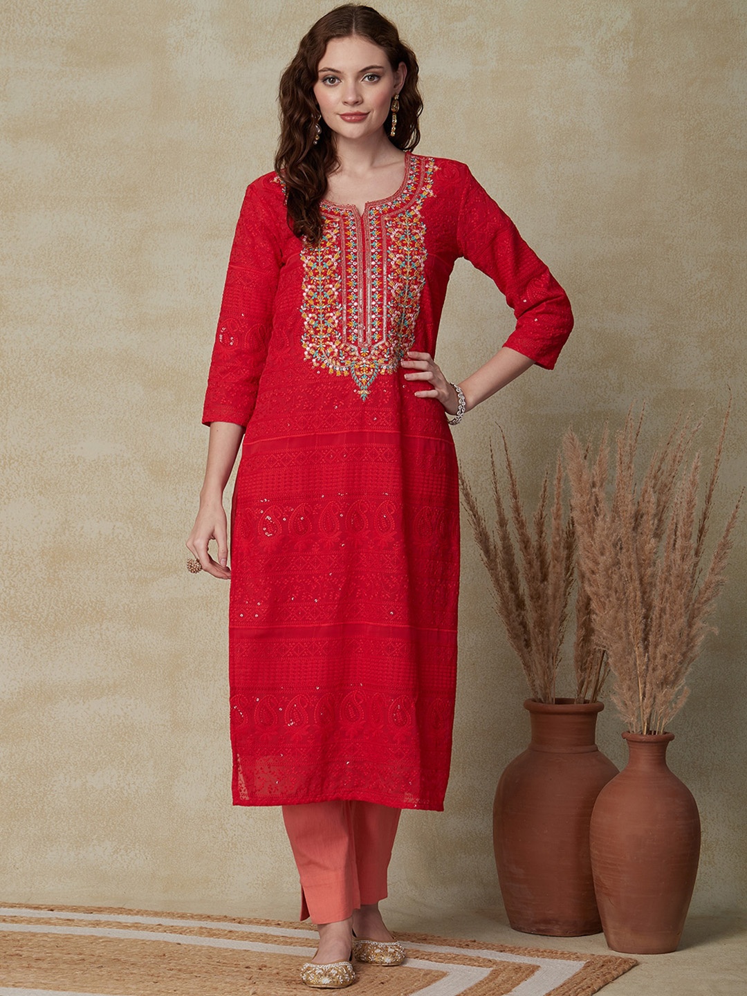 

FASHOR Embroidered Notched Round Neck Straight Kurta, Red