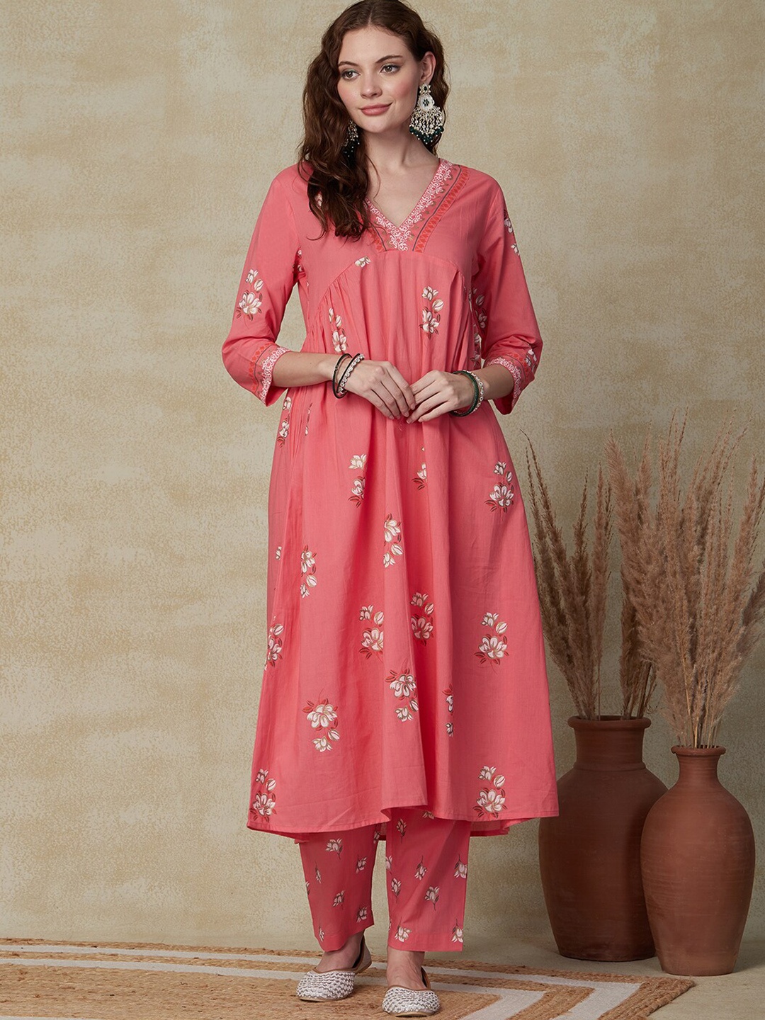 

FASHOR Floral Printed Empire A-Line Kurta with Trousers, Pink