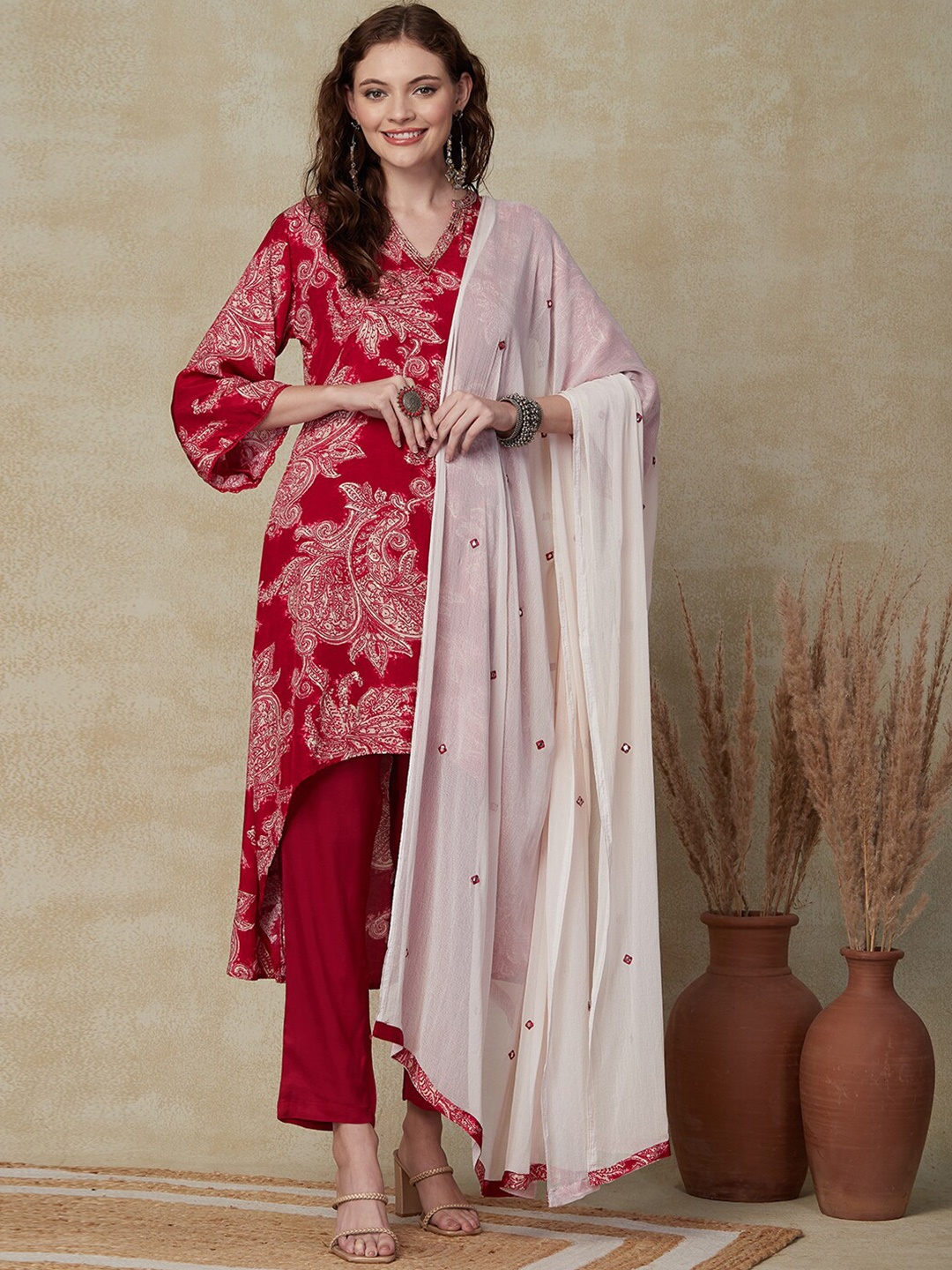 FASHOR Floral Printed V-Neck A-Line Kurta & Trousers With Dupatta, Red