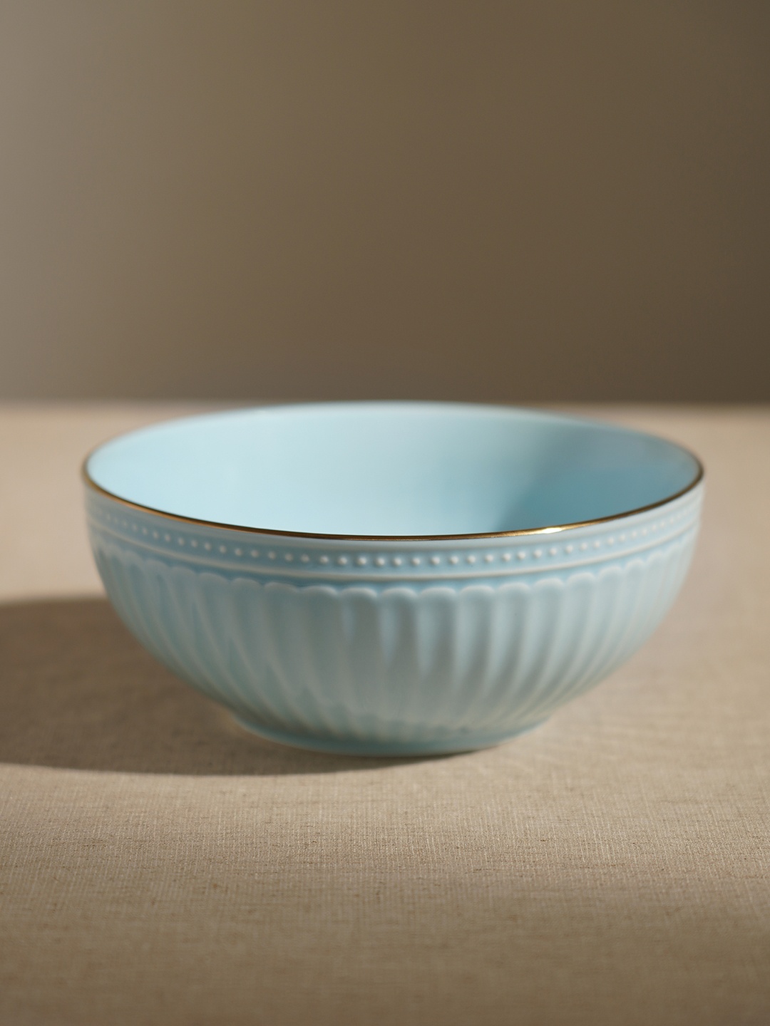 

Pure Home and Living Blue Textured Ceramic 24 Karat Gold Rim Serving Bowl