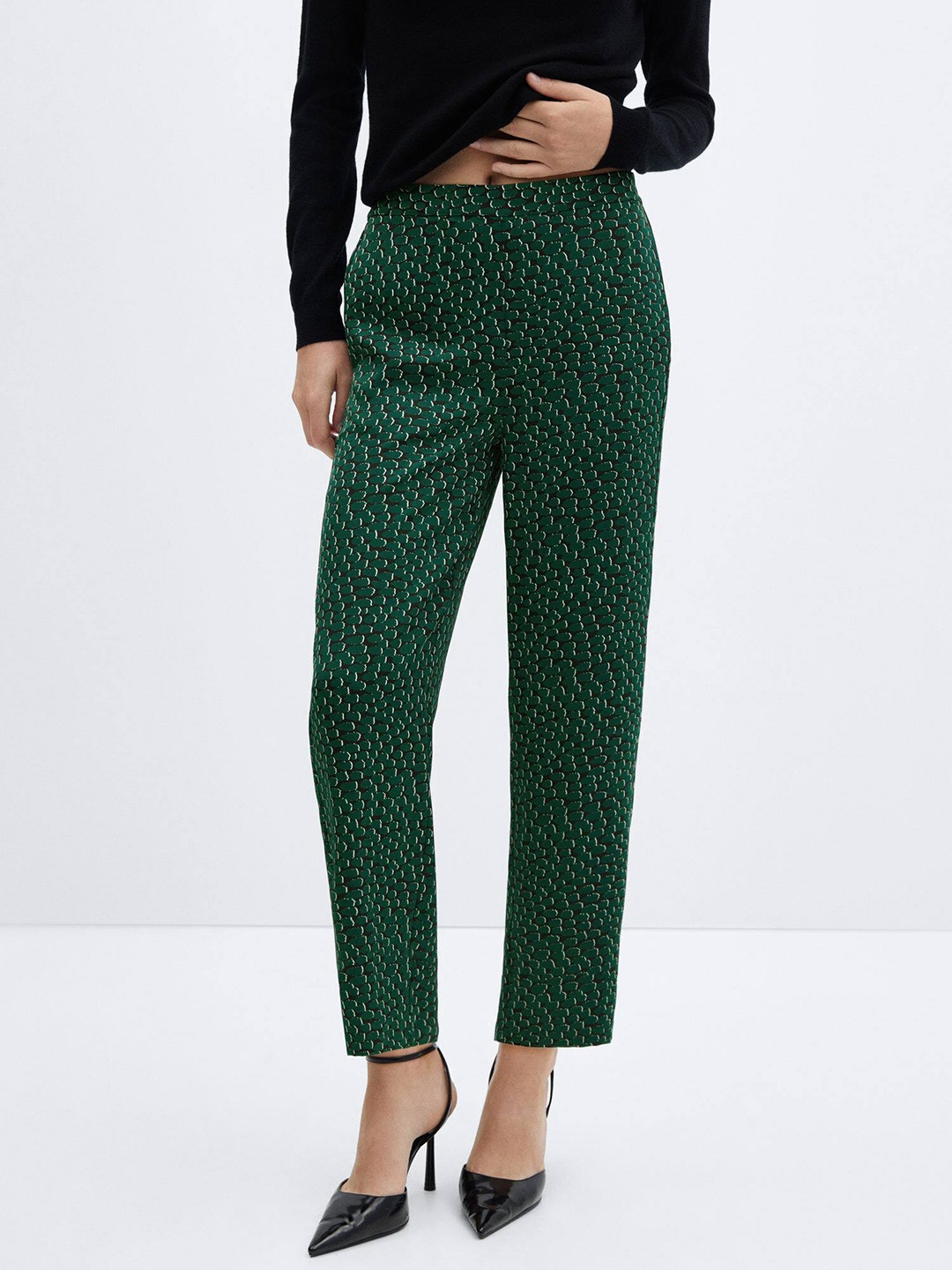 

MANGO Women Mid Rise Printed Trousers, Green