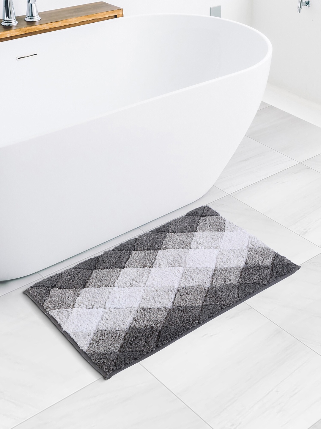 

OBSESSIONS Grey Geometric 2200 GSM Cotton Quick Dry Anti-Skid Bath Mat