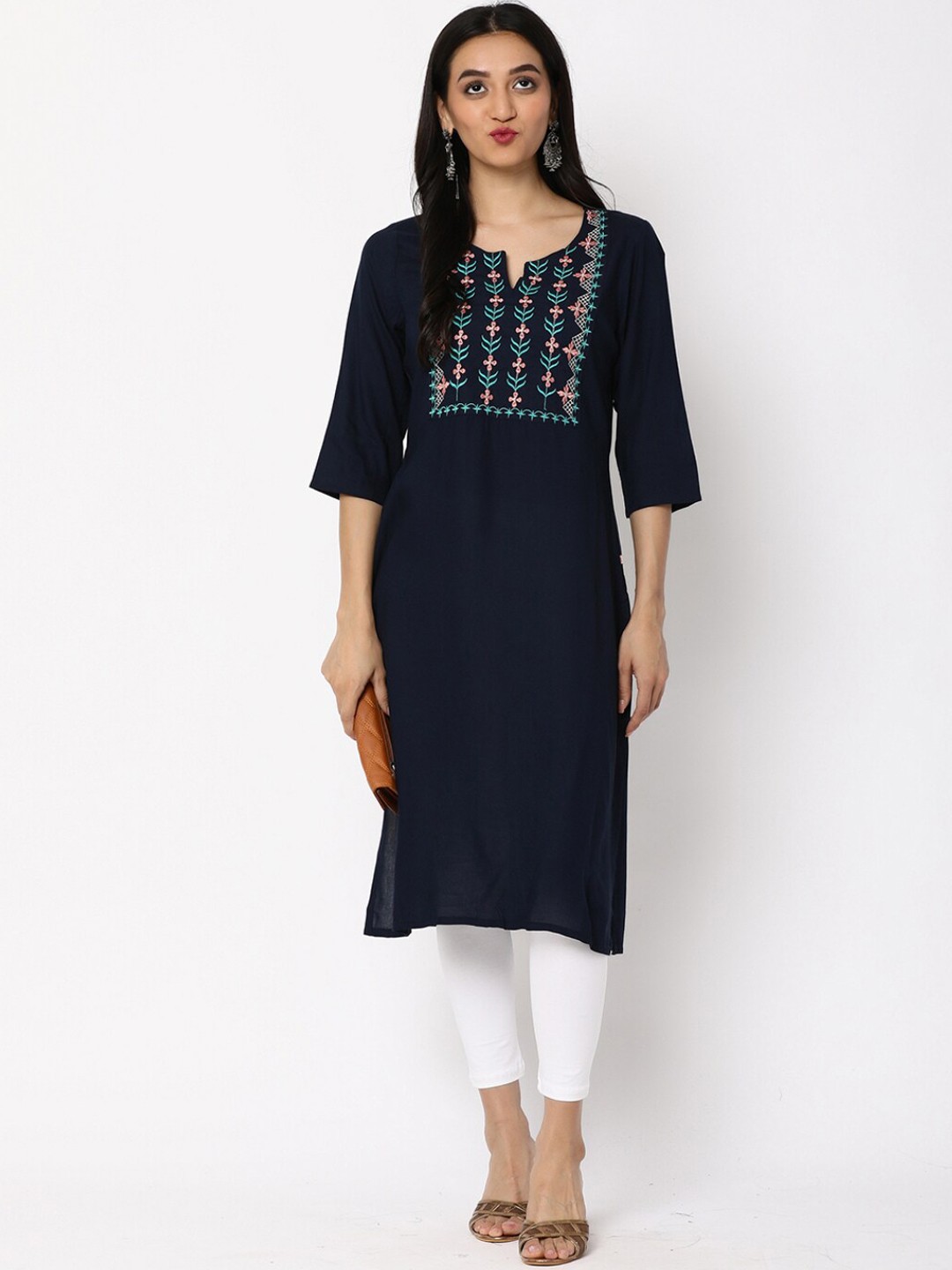 

V-Mart Floral Embroidered Straight Kurta, Blue