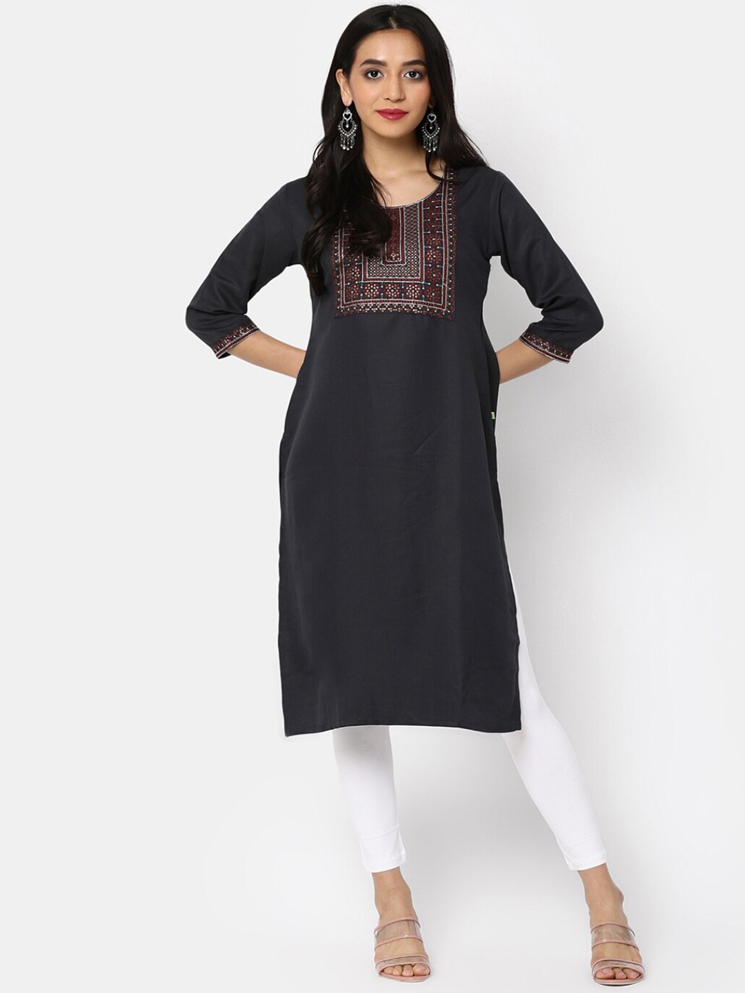 

V-Mart Ethnic Motifs Embroidered Sequinned Kurta, Charcoal