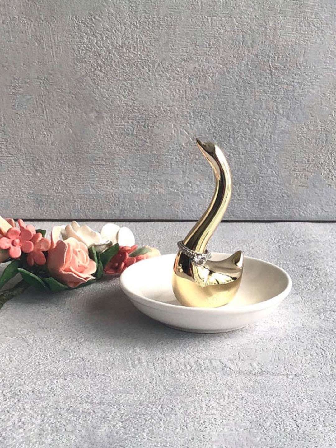 

House of Objects Gold & White Self Design Ceramic Swan Jewellery Holder