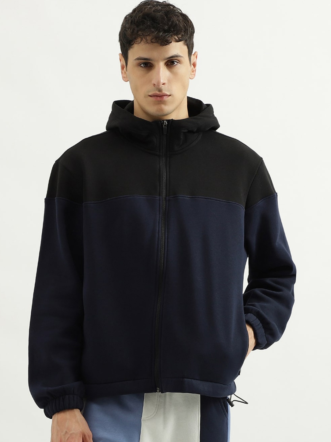 

United Colors of Benetton Colourblocked Cotton Hooded Front-Open Sweatshirt, Black