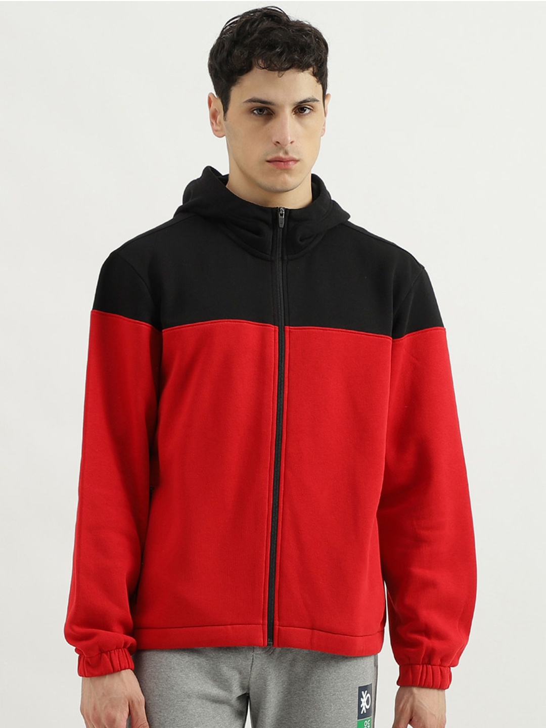 

United Colors of Benetton Colourblocked Hooded Front-Open Sweatshirt, Black