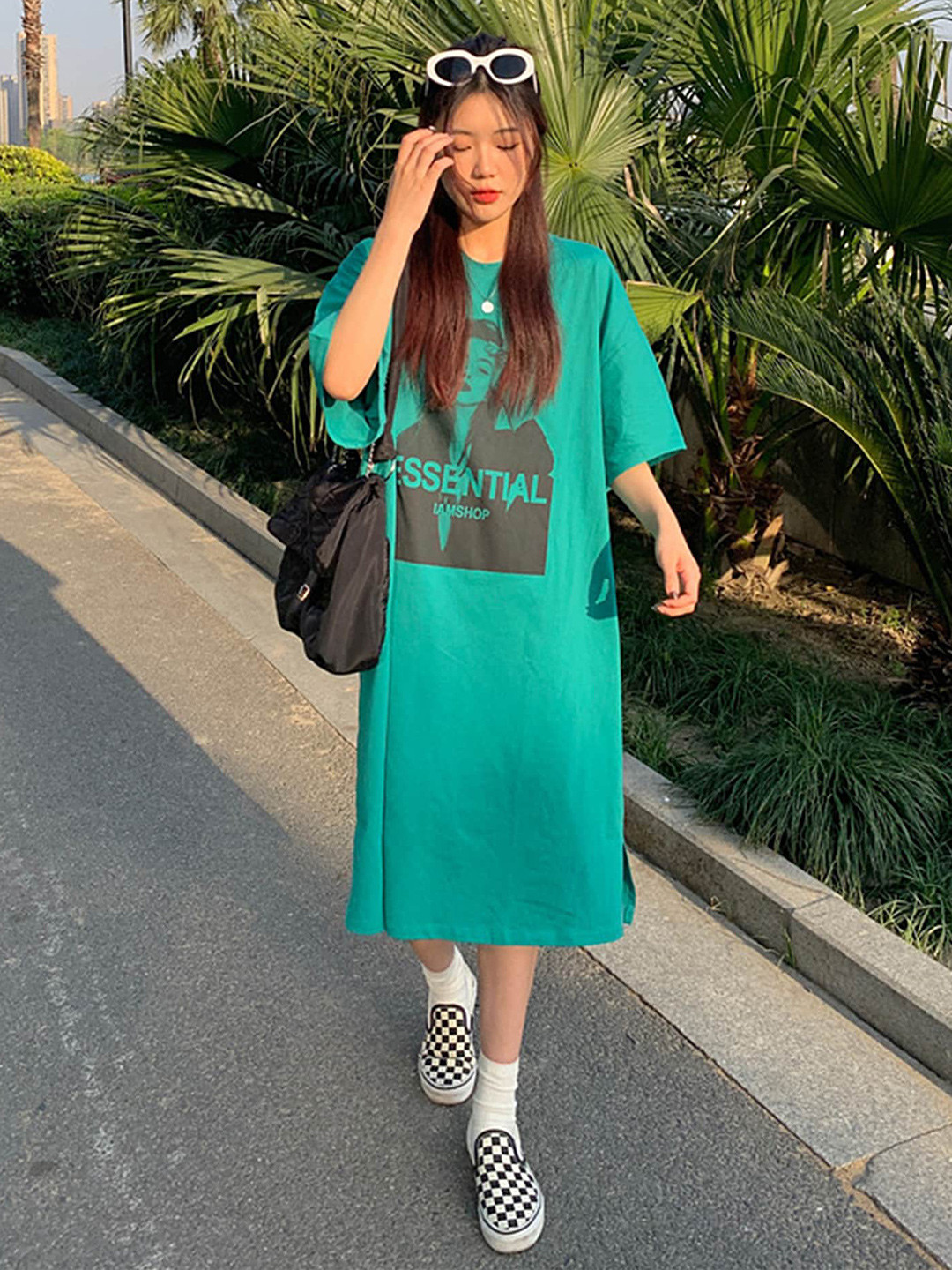 

LULU & SKY Graphic Printed Drop Shoulder Sleeves T-Shirt Midi Dress, Green