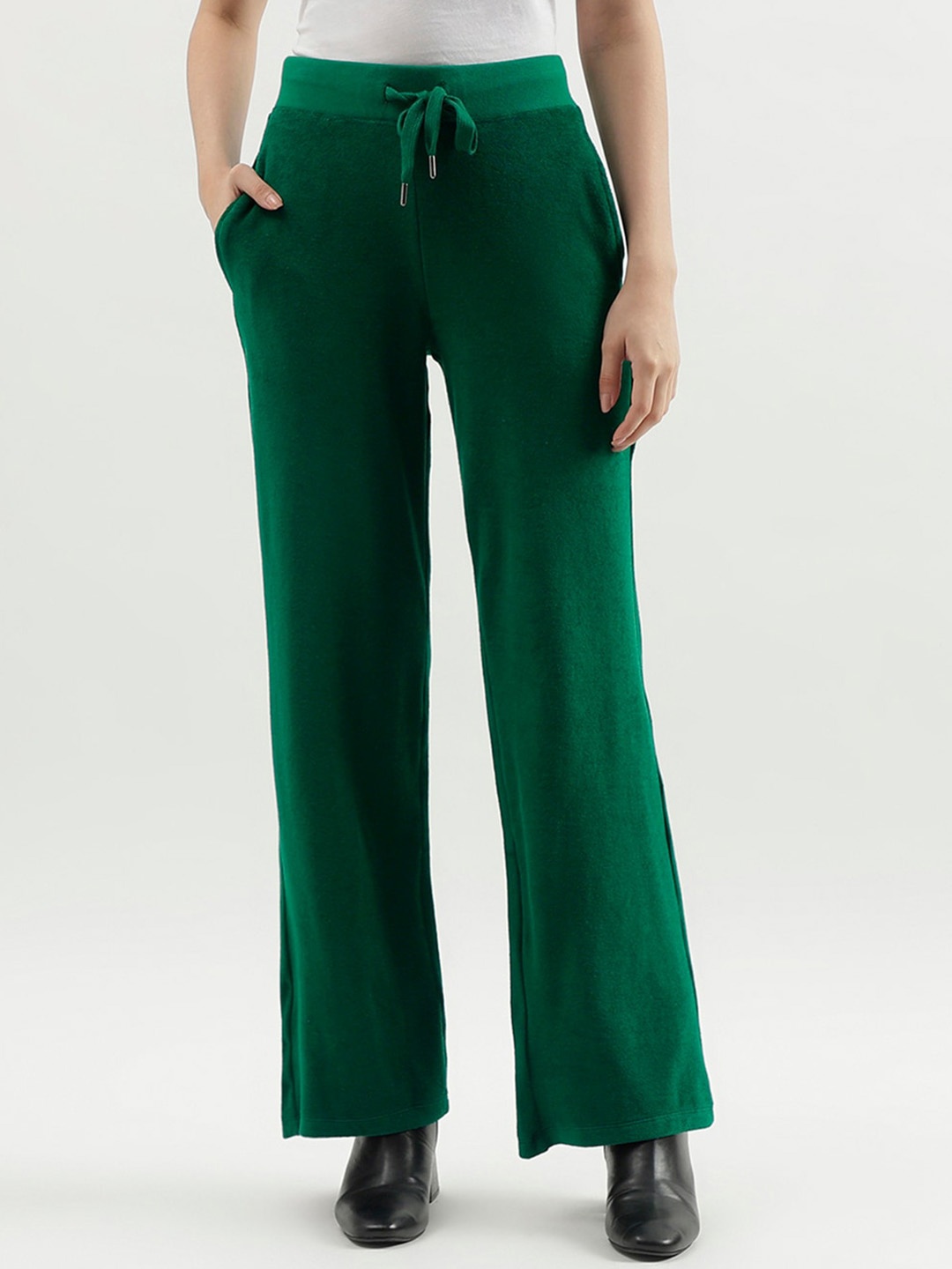 

United Colors of Benetton Women Mid Rise Flared Cotton Parallel Trousers, Green