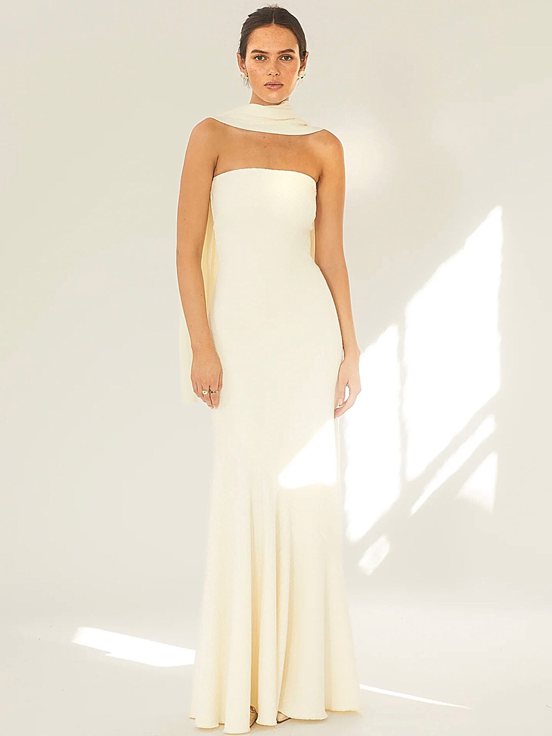 

LULU & SKY Strapless Maxi Dress With Scrap, White