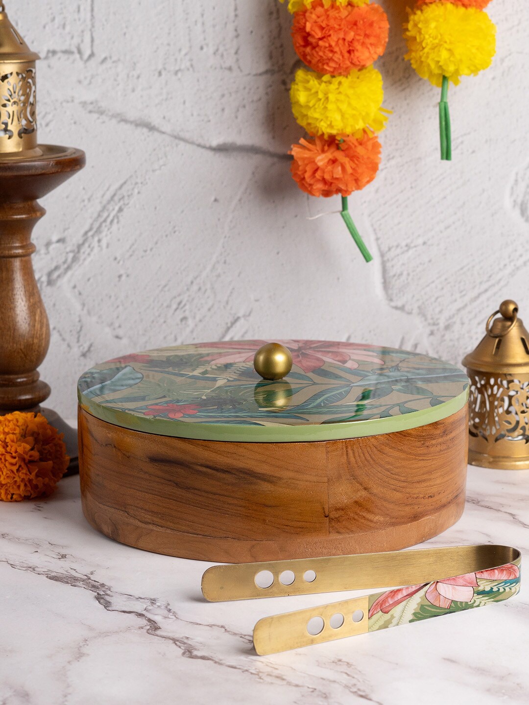 

nestroots Green & Brown Allure Teak Wood Roti Box With Tong