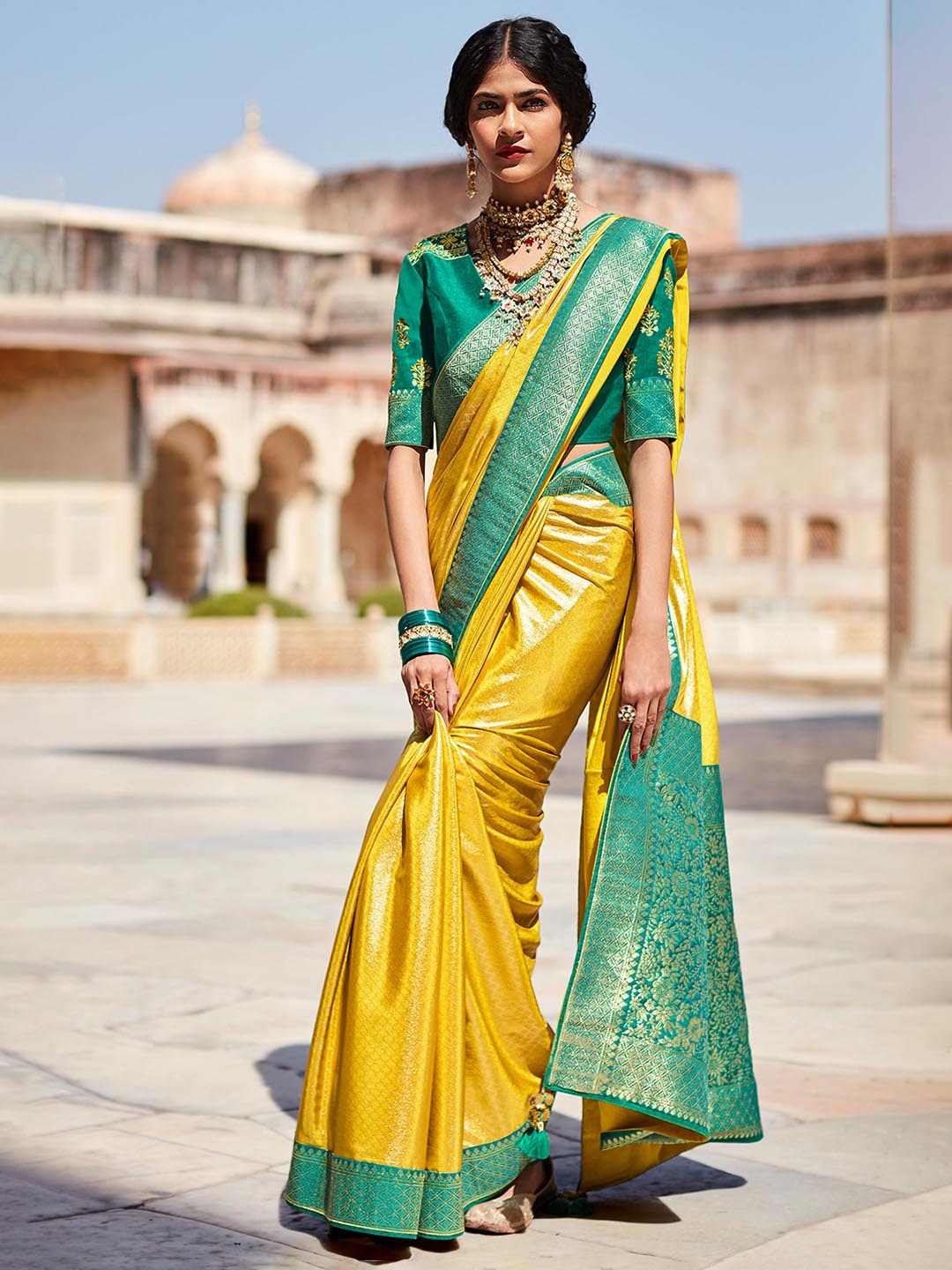 

DEVATITHI Woven Design Zari Paithani Saree, Yellow