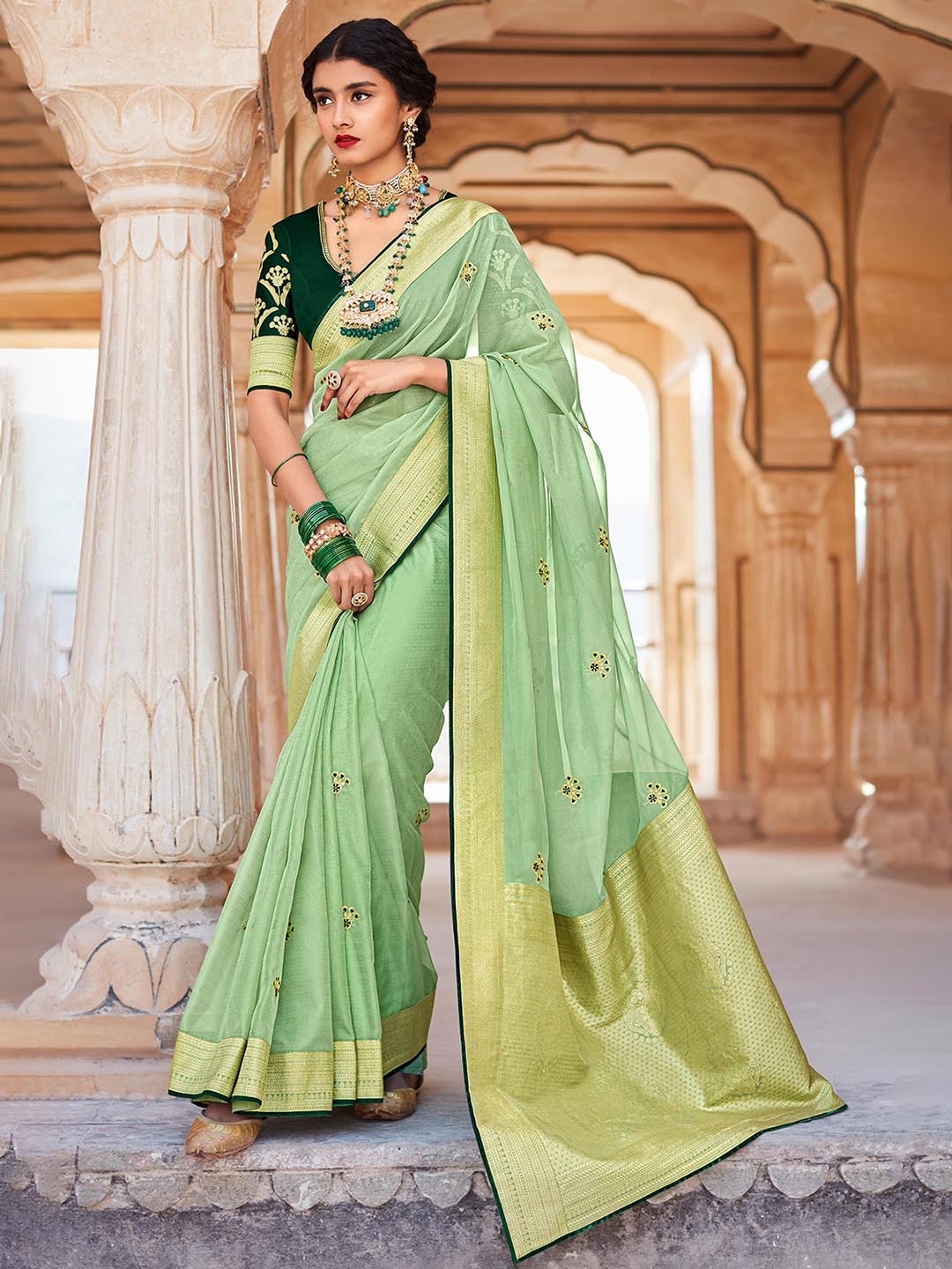 

DEVATITHI Floral Woven Design Zari Paithani Saree, Green