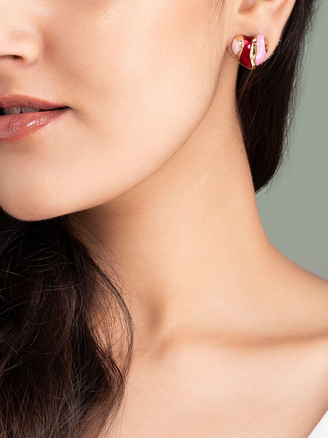 TOKYO TALKIES X rubans FASHION ACCESSORIES Gold Plated Heart Shaped Stud Earrings
