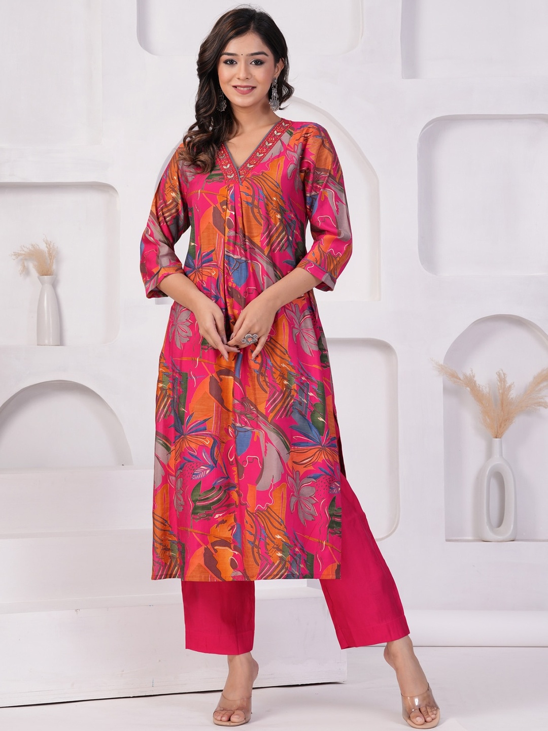 

EtnicaWear Floral Printed Pleated Beads And Stones Kurta With Trousers, Pink