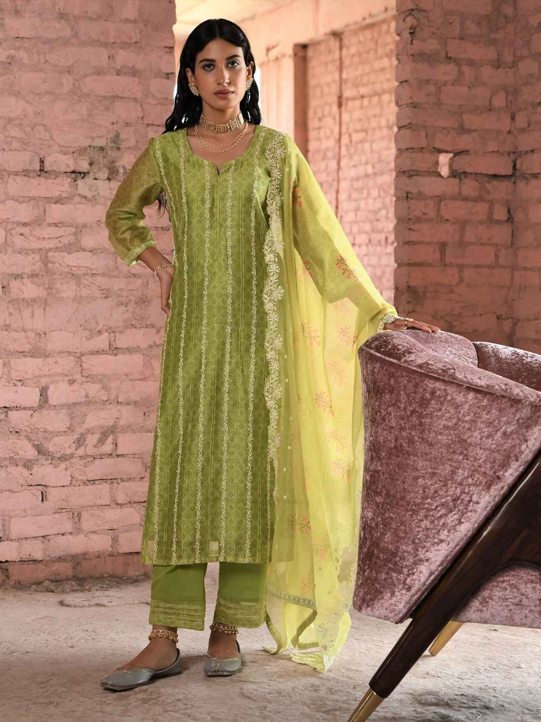

KARAJ JAIPUR Ethnic Motifs Embroidered Thread Work Kurta With Palazzos & Dupatta, Green
