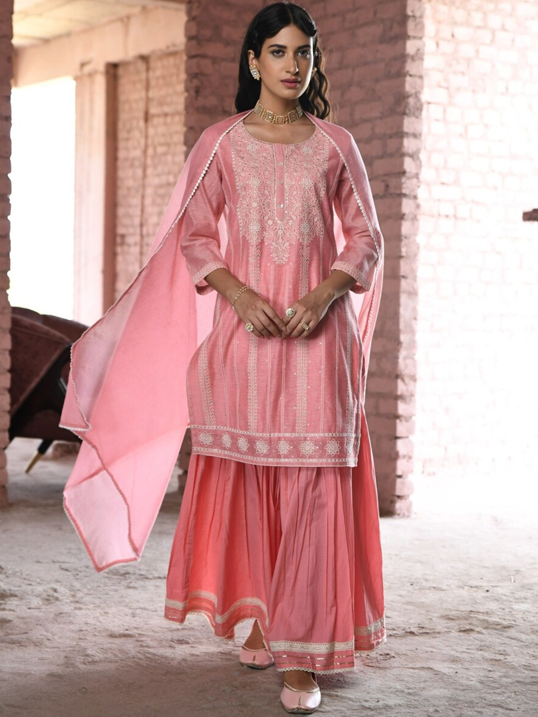 

KARAJ JAIPUR Ethnic Motifs Embroidered Thread Work Kurta With Sharara & Dupatta, Pink