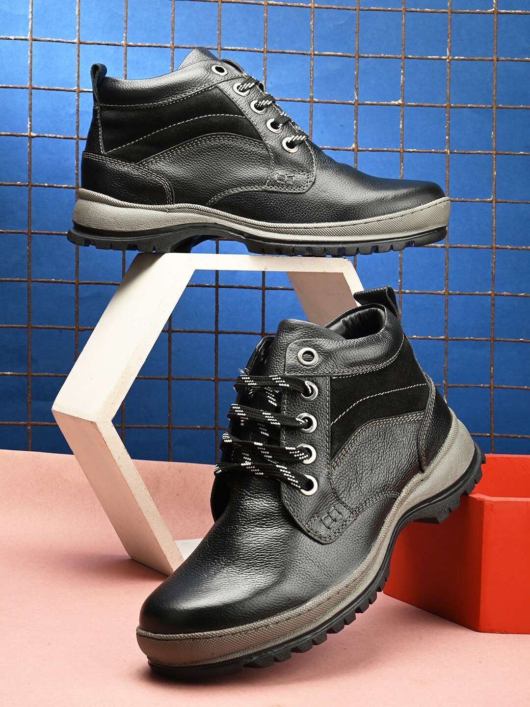 

Alleviater Men Mid Top Leather Regular Boots, Black