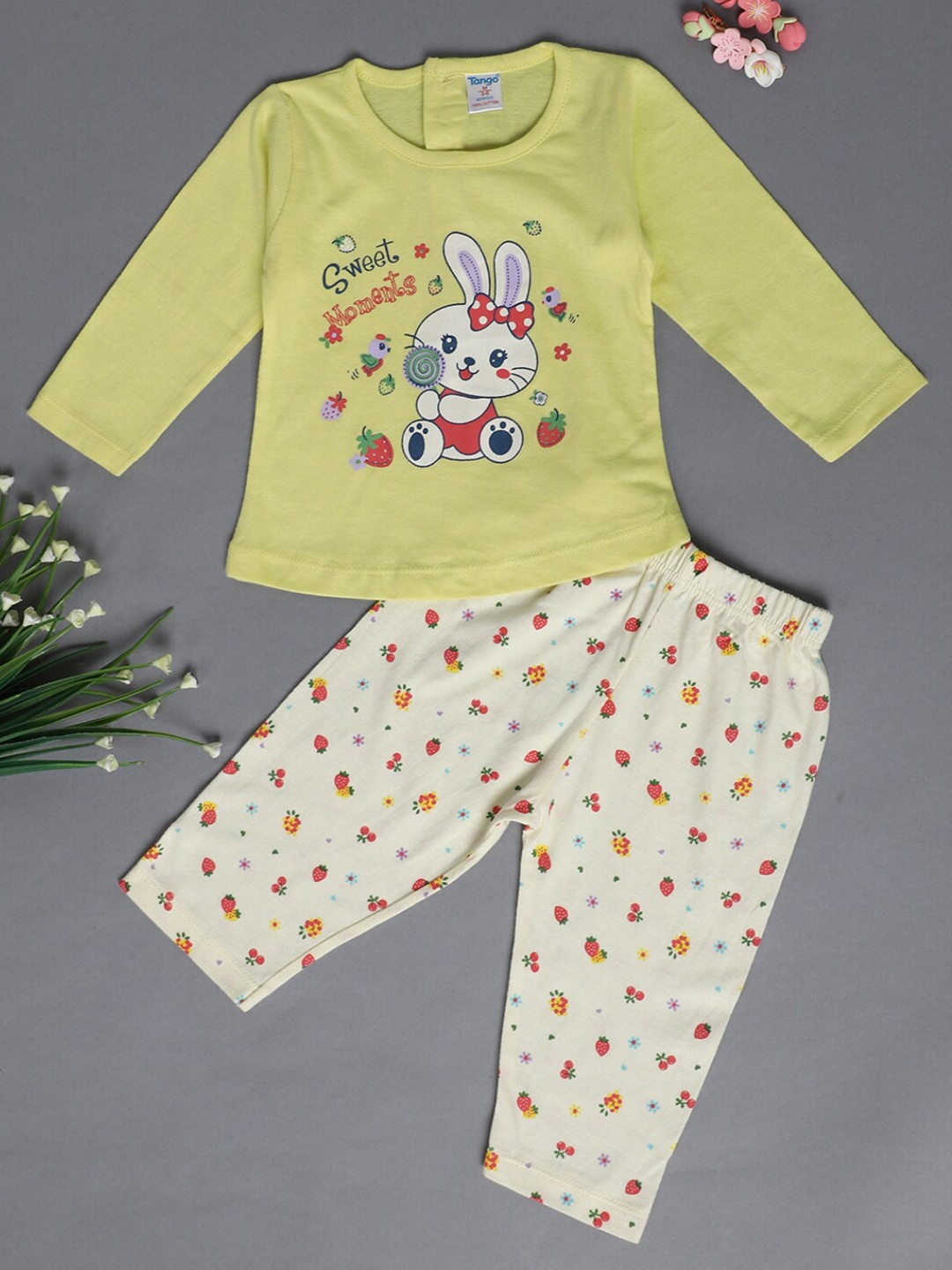 

V-Mart Infants Girls Printed Pure Cotton Top with Trousers, Yellow