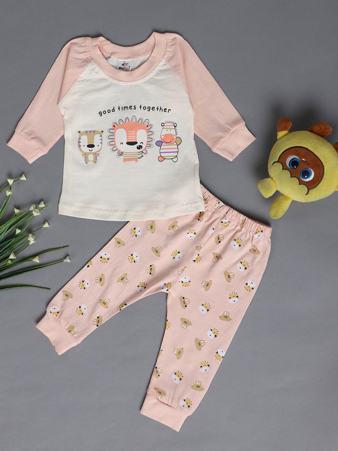 

V-Mart Infants Kids Printed Pure Cotton Top With Leggings, Cream