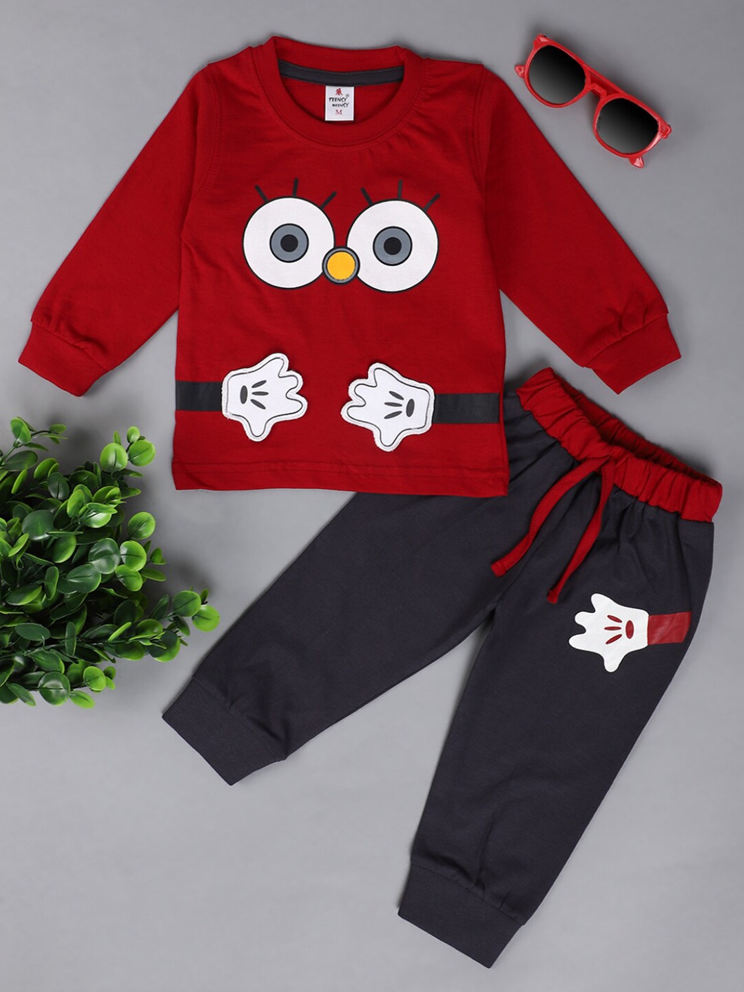 

V-Mart Infants Kids Printed Pure Cotton T-shirt With Joggers, Maroon