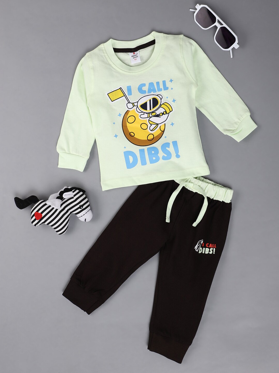 

V-Mart Infants Kids Printed Pure Cotton T-shirt With Joggers, Green