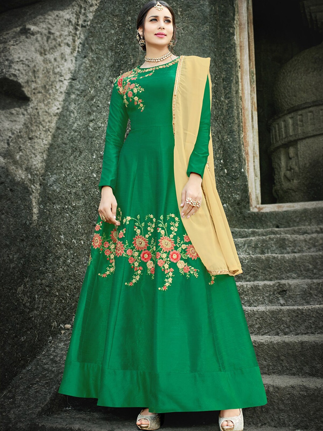 

ODETTE Floral Embroidered Semi Stitched Kurta Set, Green