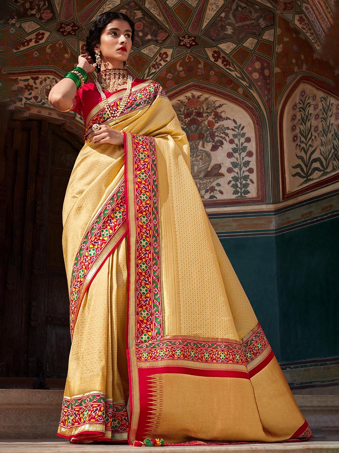 

DEVATITHI Woven Design Zari Paithani Saree, Yellow