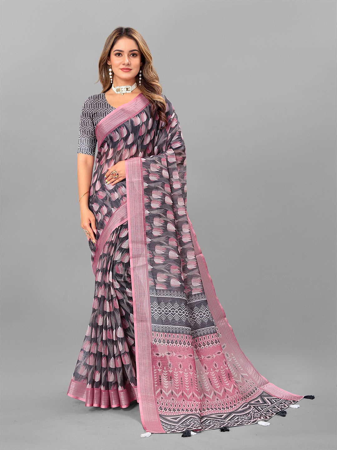 

V3 FASHION STUDIO Ethnic Motifs Printed Zari Pure Linen Ikat Saree, Black