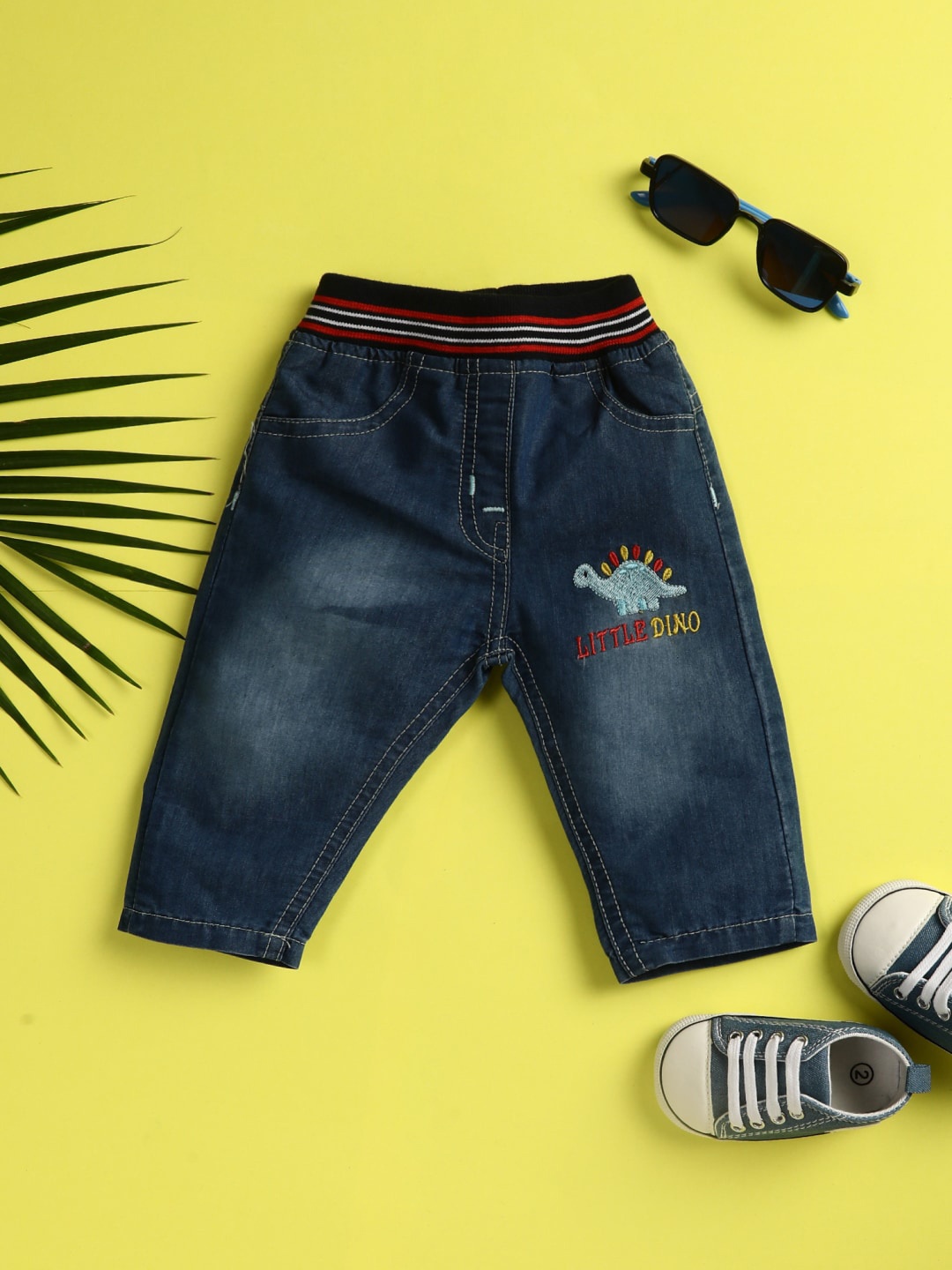 

V-Mart Infant Boys Mid-Rise Slim Fit Clean Look Heavy Fade Embroidered Cotton Jeans, Blue