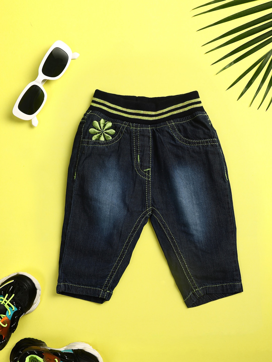 

V-Mart Infant Kids Mid Rise Clean Look Embroidered Detail Slim Fit Light Fade Cotton Jeans, Blue