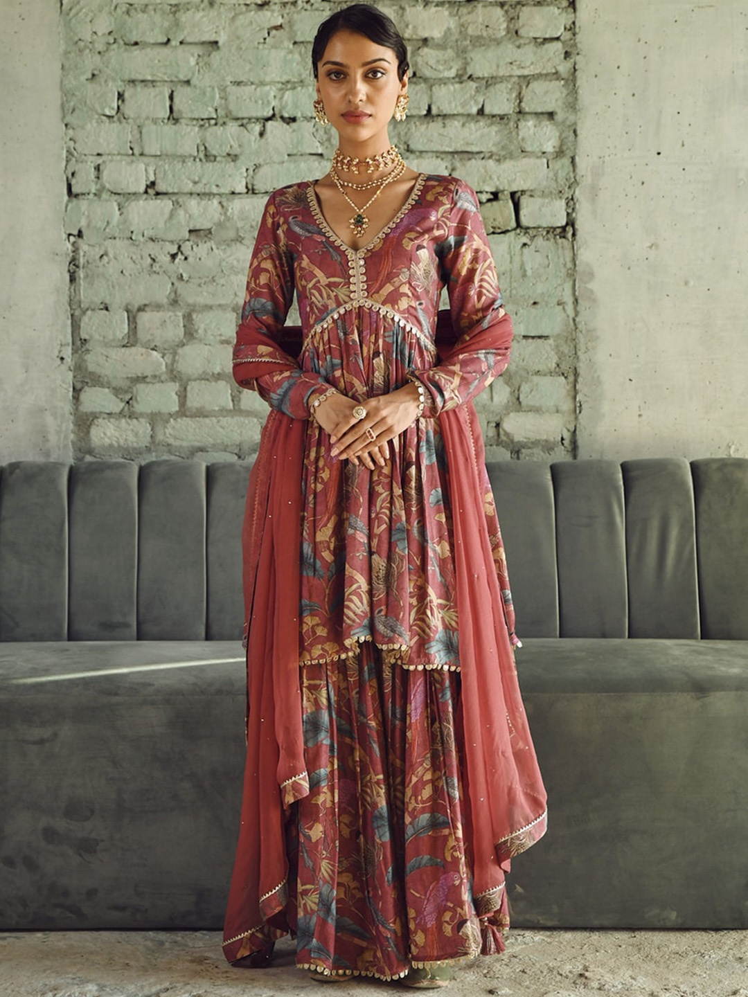 

KARAJ JAIPUR Floral Printed Gotta Patti Kurta With Sharara & Dupatta, Maroon
