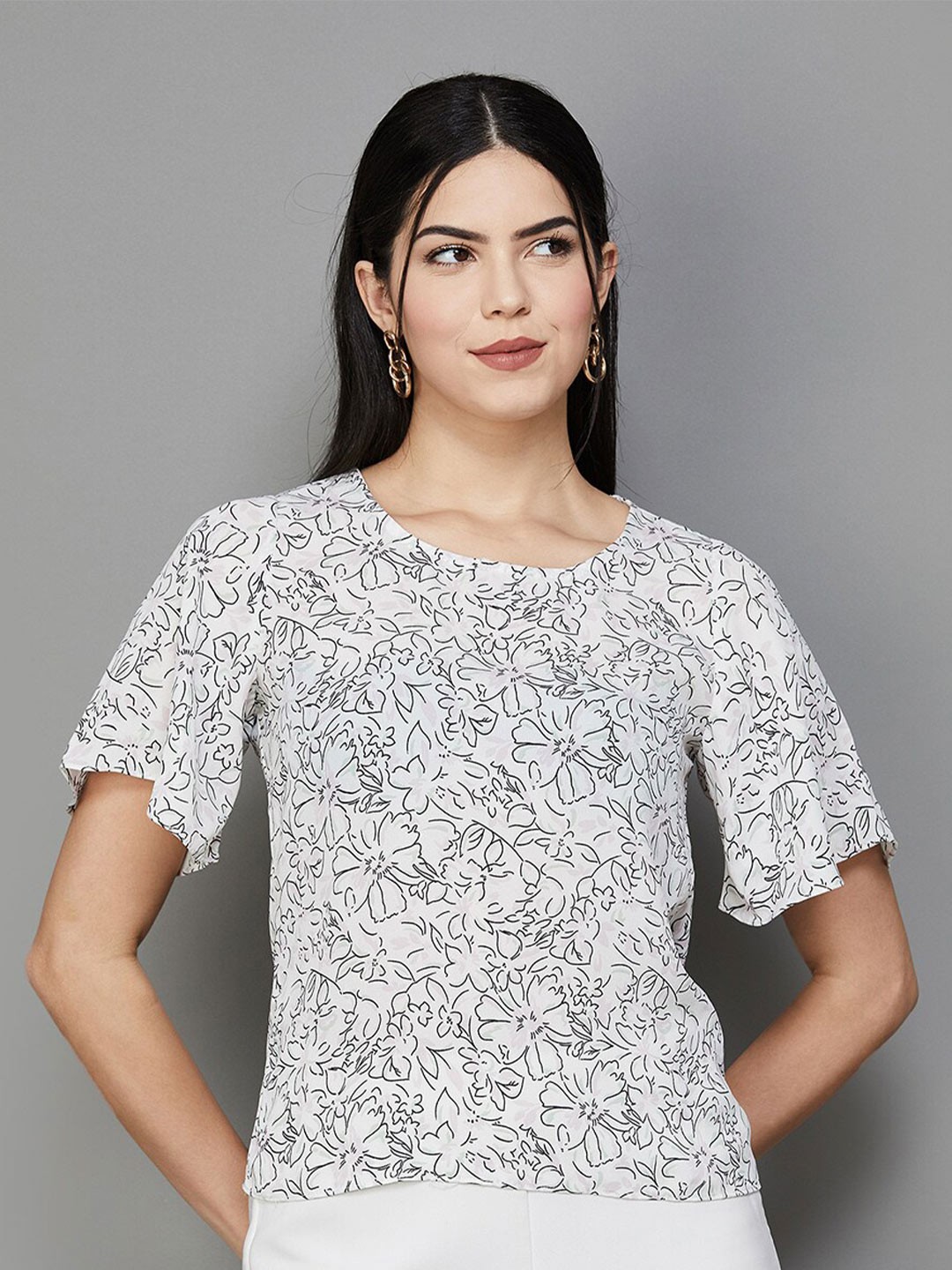

CODE by Lifestyle Floral Printed Flared Sleeves Top, Off white
