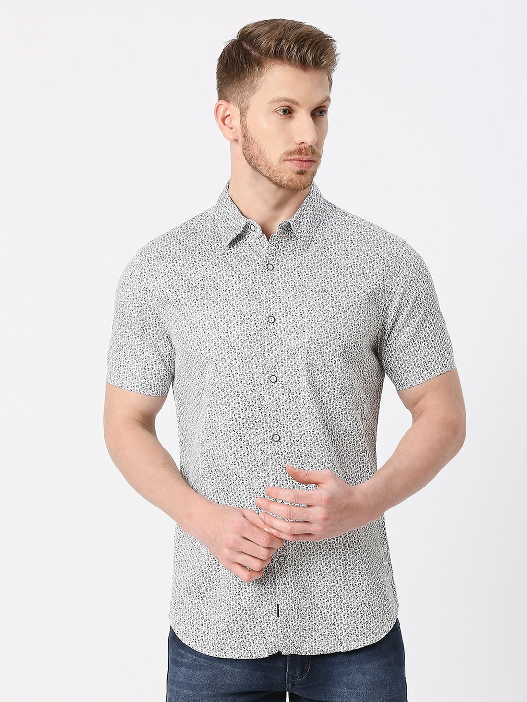 

VALEN CLUB Floral Printed Twill Modern Slim Fit Opaque Casual Shirt, Black