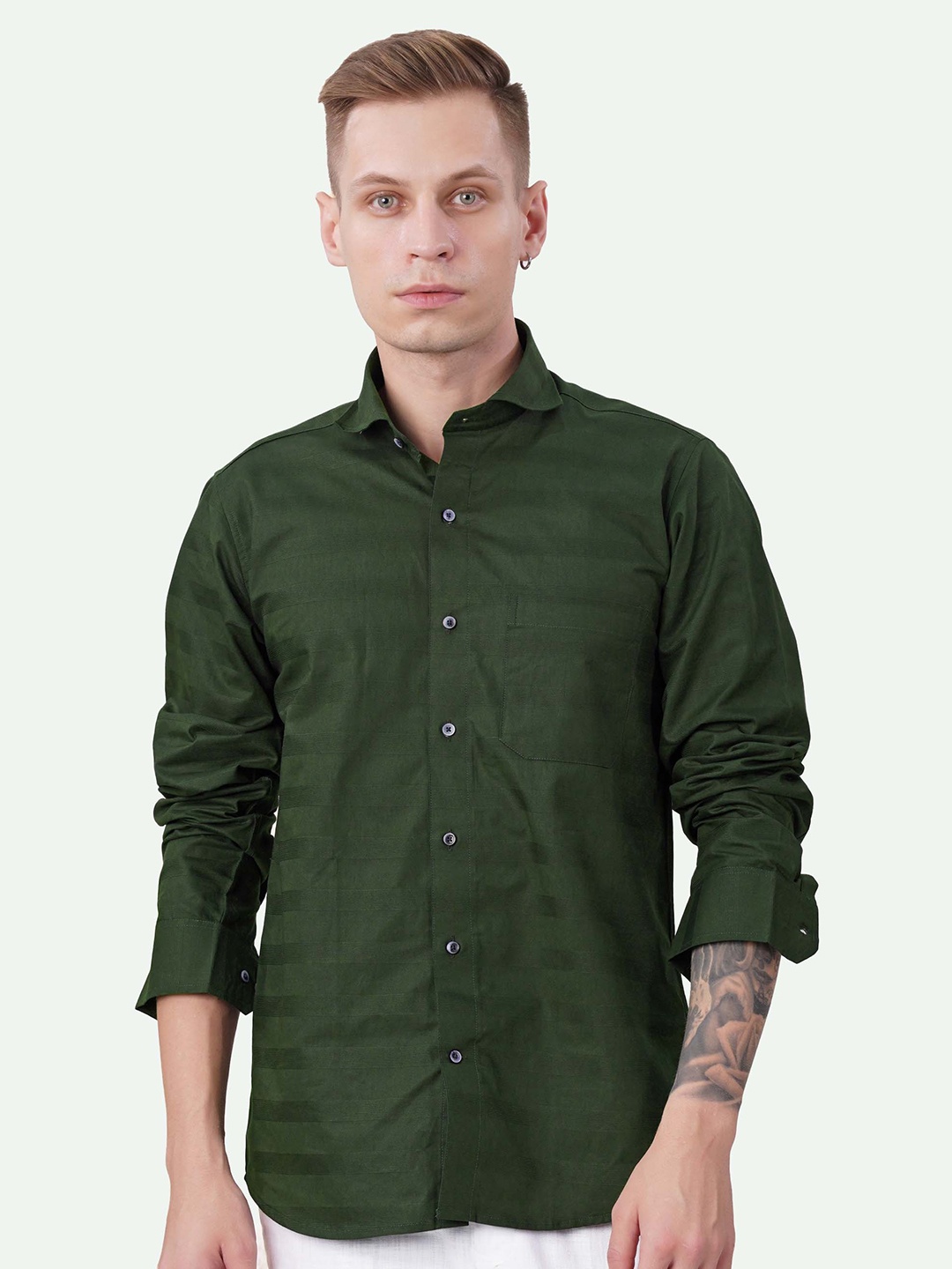 

FRENCH CROWN Standard Striped Cutaway Collar Cotton Casual Shirt, Green