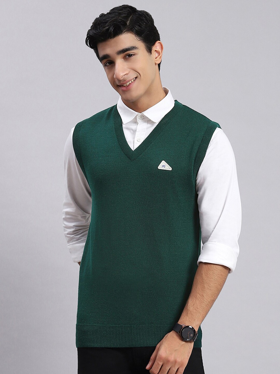 

Monte Carlo V-Neck Sleeveless Woollen Sweater Vest, Green